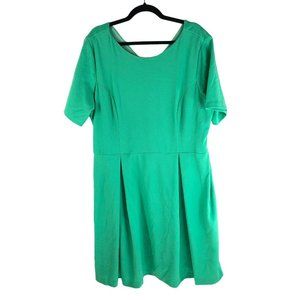 Single Womens Fit and Flare Dress Pleated Short Sleeve Scoop Neck Green 1X